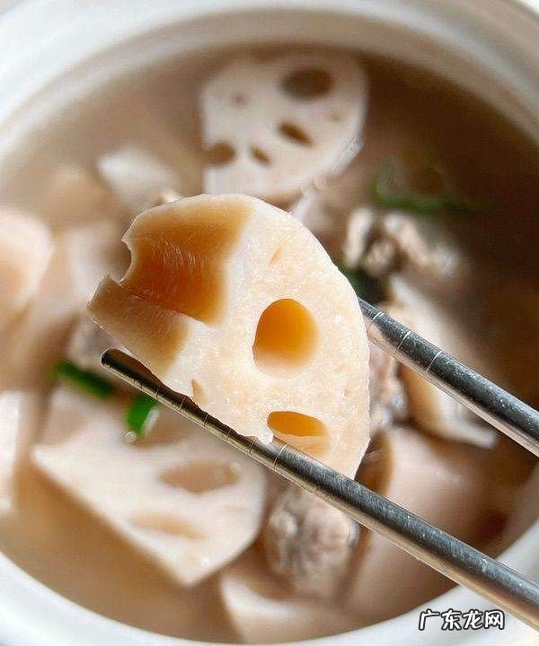 莲藕排骨汤的做法,莲藕玉米排骨汤的做法