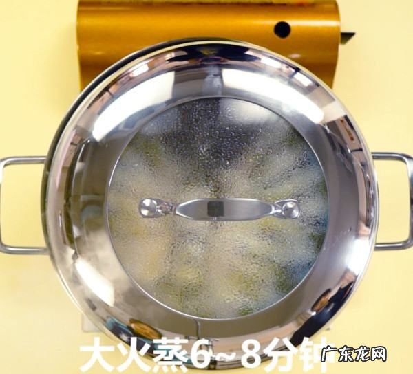 清蒸鲈鱼的做法 最正宗的做法,正宗清蒸鲈鱼的做法和步骤窍门