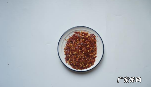 辣椒油怎么熬制颜色红,如何让红油更红