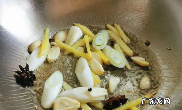 鲤鱼怎么做好吃,鲤鱼怎么做好吃又简单家常的