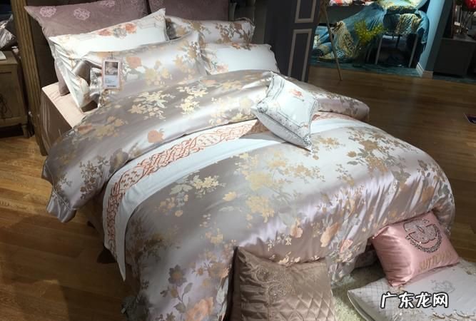 真丝四件套怎么洗涤和保养方法,真丝衣服怎么洗涤和保养方法