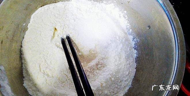 面发酵时间长了怎么办酸了怎么补救,发面如何去酸味不用碱