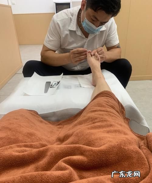 修脚多久一次最好,右脚大拇指甲沟炎怎么办