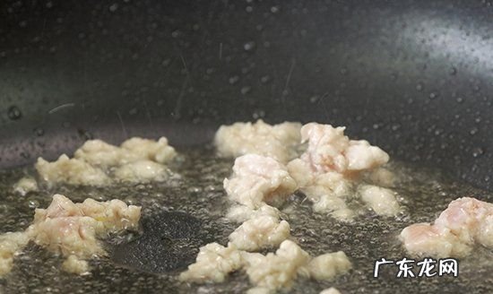 蚂蚁上树的家常做法,蚂蚁上树怎么做