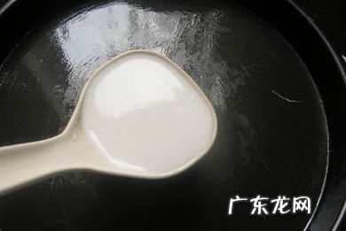 肠粉是用什么粉做的,肠粉是用什么粉做的