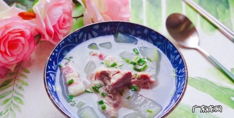 猪骨煲冬瓜能放哪些东西,冬瓜煲猪骨汤放什么材料好喝