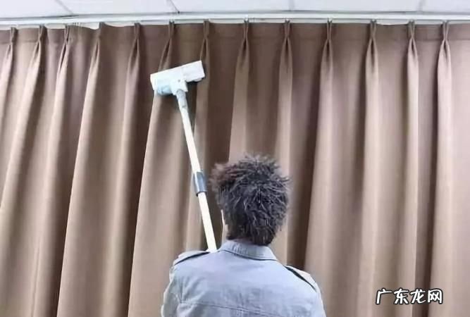 窗帘多久洗一次,家里窗帘多久洗一次比较好