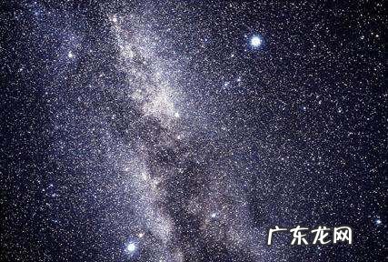 星星靠什么发光,星星为什么会发光的简单回答