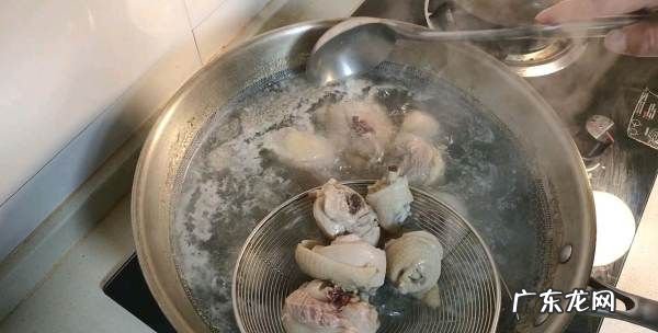 小鸡炖蘑菇的做法,小鸡炖蘑菇的家常做法