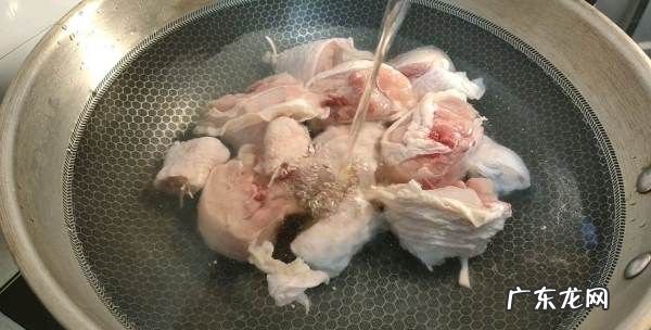 小鸡炖蘑菇的做法,小鸡炖蘑菇的家常做法