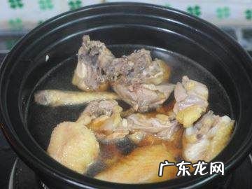 小鸡炖蘑菇的做法,小鸡炖蘑菇的家常做法