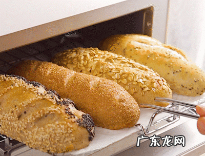 冷冻的面包需要解冻再烤,面包冻起来怎么加热