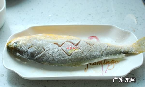 蒜子烧黄鱼做法图解,蒜烧黄鱼的做法
