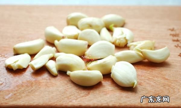 蒜子烧黄鱼做法图解,蒜烧黄鱼的做法