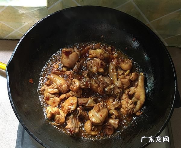 仔姜烧鸡的正宗做法,生炒鸡的制作方法
