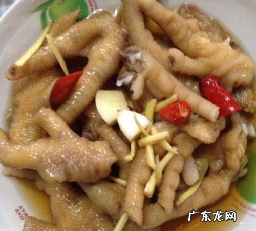鸡爪一分为二技巧,鸡爪怎么做好吃 美味鸡爪的制作方法和技巧