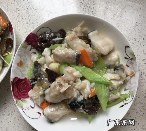 滑炒鱼片的做法,滑炒鱼片的做法
