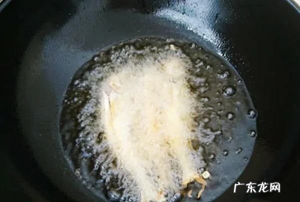 简单炸鱼的做法,红烧炸鱼块的家常做法简单