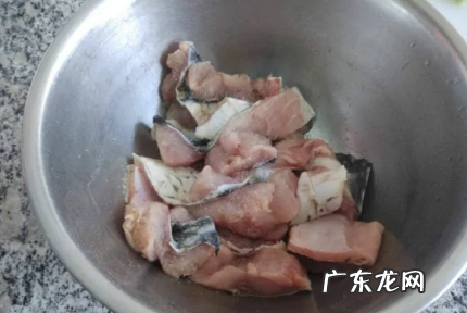 简单炸鱼的做法,红烧炸鱼块的家常做法简单
