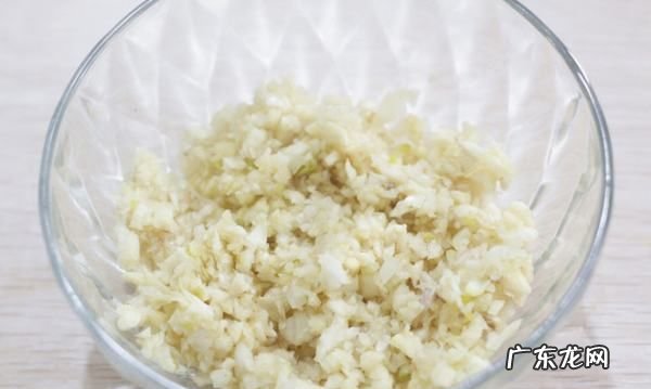 粉丝的做法铁板虾黄粉丝,粉丝蒸虾的做法大全