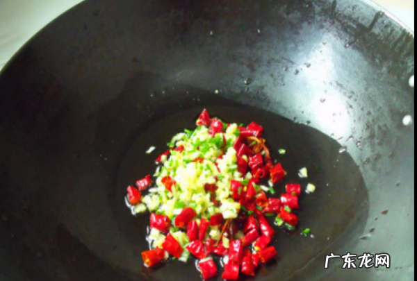 扣肉的做法教程,农村扣肉最简单的做法