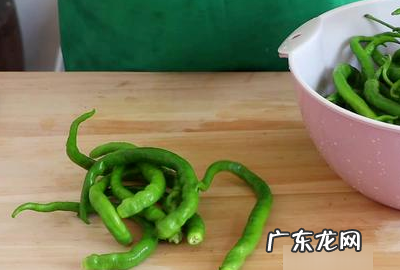 怎样腌整个青辣椒好吃,青辣椒的腌制方法