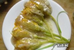 蝈蝈吃葱白还是葱叶,蝈蝈喜欢吃什么食物