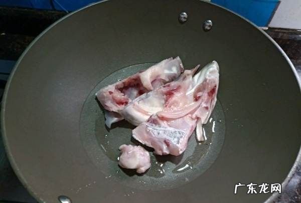 鱼头豆腐汤的做法,怎么做鱼头豆腐汤好吃
