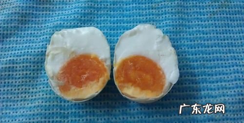 成品咸鸭蛋吃法,咸鸭蛋怎么吃