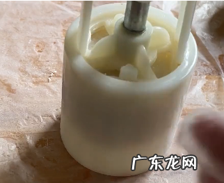 绿豆糕太稀了怎么补救,自己做出来的绿豆糕为啥很稀