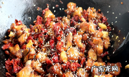 辣子鸡丁的家常做法,请介绍下辣子鸡丁的常见做法和做法