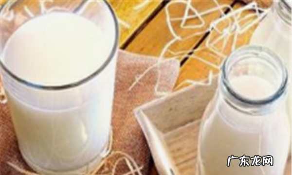 热牛奶能帮助睡眠吗,睡前喝热牛奶能帮助睡眠有什么依据