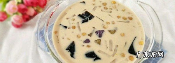 仙草冻和龟苓膏的区别,烧仙草粉和龟苓膏粉哪个更好