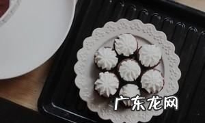 红枣核桃戚风的做法,蜂蜜核桃枣糕的做法
