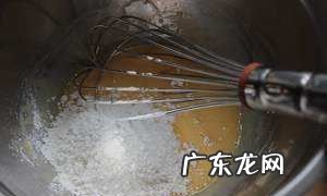红枣核桃戚风的做法,蜂蜜核桃枣糕的做法