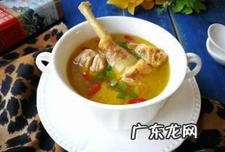 红参煲鸡汤的做法,红参茯苓煲鸡汤的做法 滋补药膳推荐
