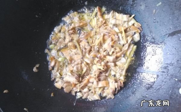 蚌怎么炒才好吃,河蚌和什么做好吃