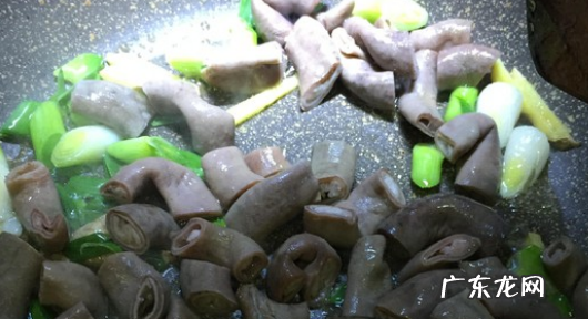 猪肠怎么炒好吃,怎么炒猪肠才脆