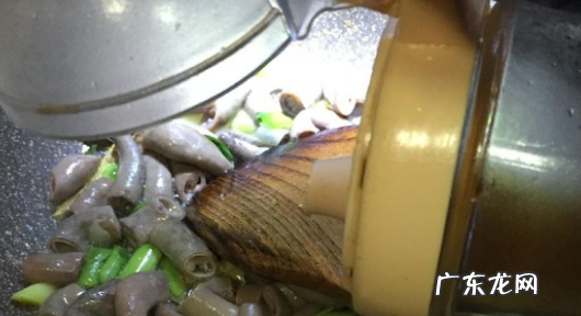 猪肠怎么炒好吃,怎么炒猪肠才脆