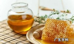 蜂蜜装在塑料瓶膨胀还能喝,小包装蜂蜜的袋子鼓起来了怎么回事