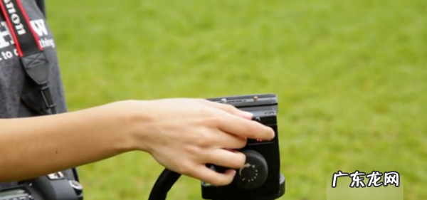 三脚架怎么固定单反,三脚架怎么固定单反相机