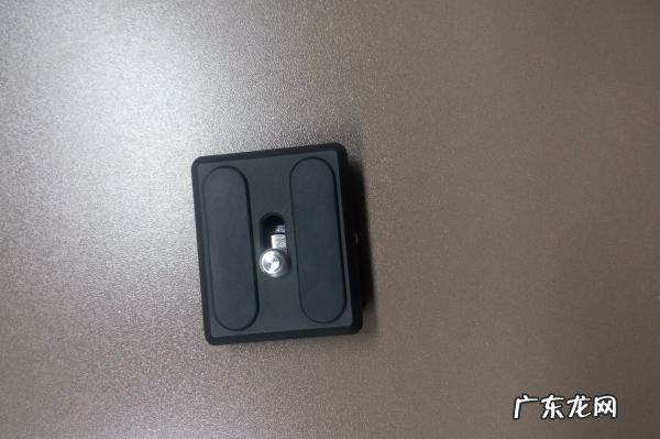 三脚架怎么固定单反,三脚架怎么固定单反相机