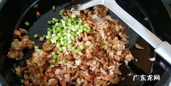 米饭怎么炒好吃,炒米怎么炒好吃