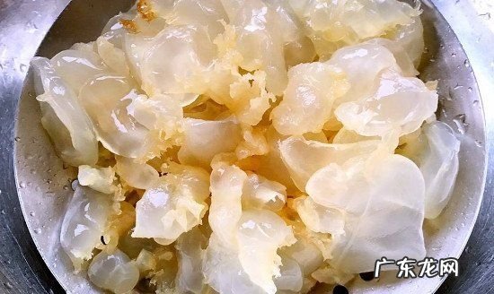 海蜇头吃之前怎么处理,从市场买回来的海蜇头是否需要煮熟再吃