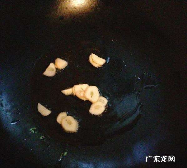 炒方便面怎么好吃,怎样蒸方便面好吃窍门