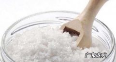 炒粗盐怎么炒,炒盐要炒几分钟热敷
