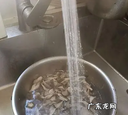 炒蘑菇怎么做,炒蘑菇的家常做法