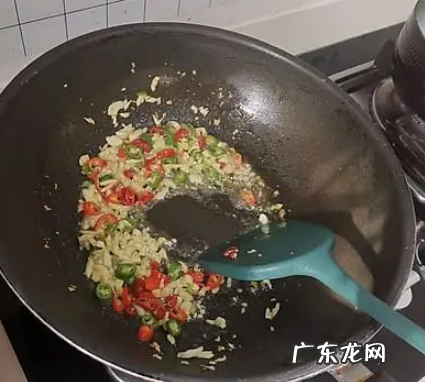 炒蘑菇怎么做,炒蘑菇的家常做法