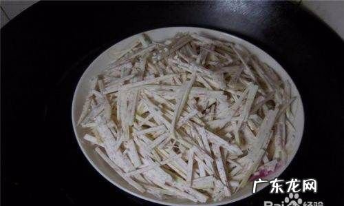 芋头丝怎么炒,油炸芋头丸子的制作方法