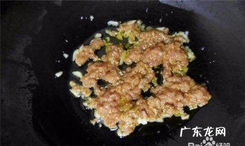 芋头丝怎么炒,油炸芋头丸子的制作方法